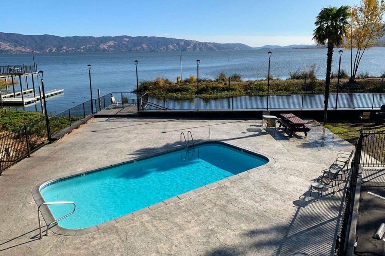 Anchorage Inn Lakeport Exterior photo