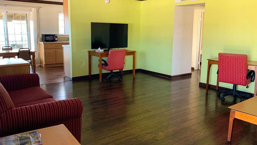 Anchorage Inn Lakeport Room photo