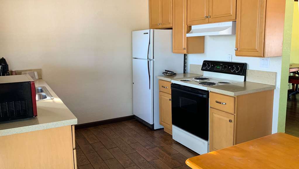 Anchorage Inn Lakeport Room photo